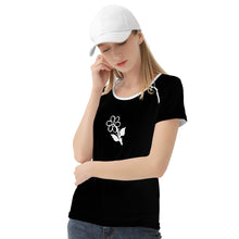 Load image into Gallery viewer, Ti Amo I love you - Exclusive Brand - Black - White Daisy - Women&#39;s T shirt
